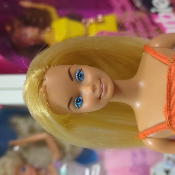 1978 Beach Fun Barbie - Picture 2 of 6
